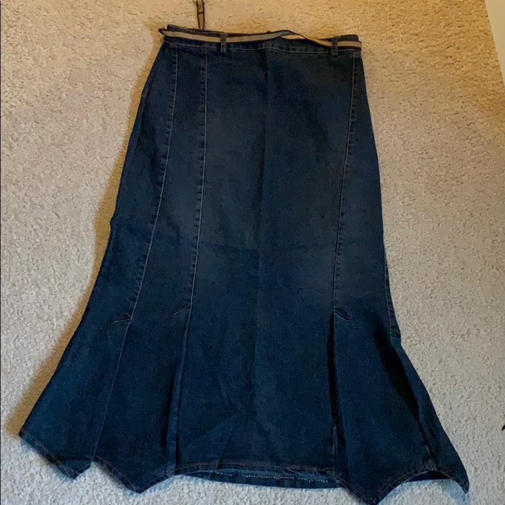 Denim skirt